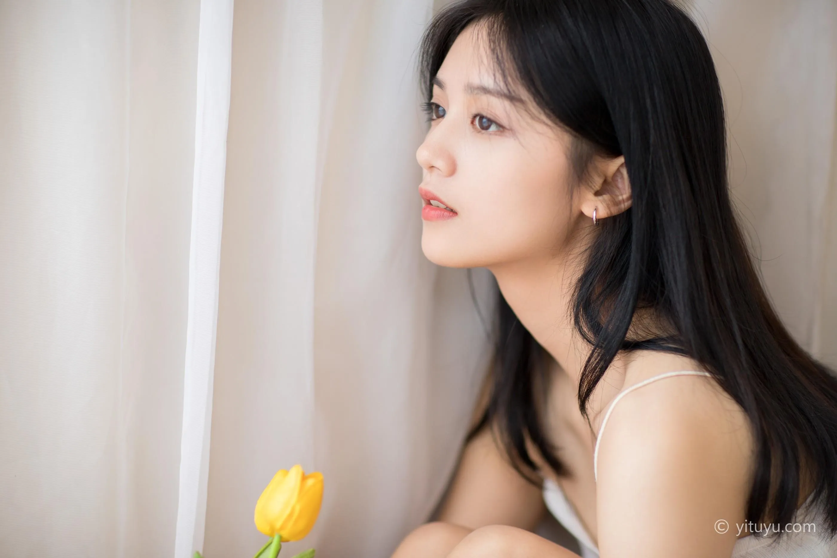 [YITUYU艺图语]2021.05.31 爱与光 雨文 [26P]插图1